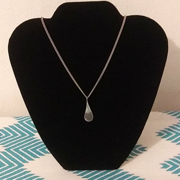 Hammered Teardrop Sterling Silver 925 and Silver Chain - Picture 1 of 2